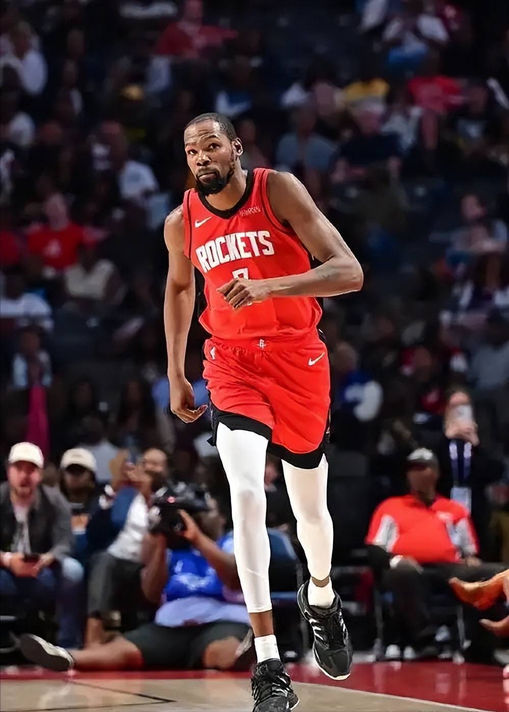 冠首秀中 冠首秀中