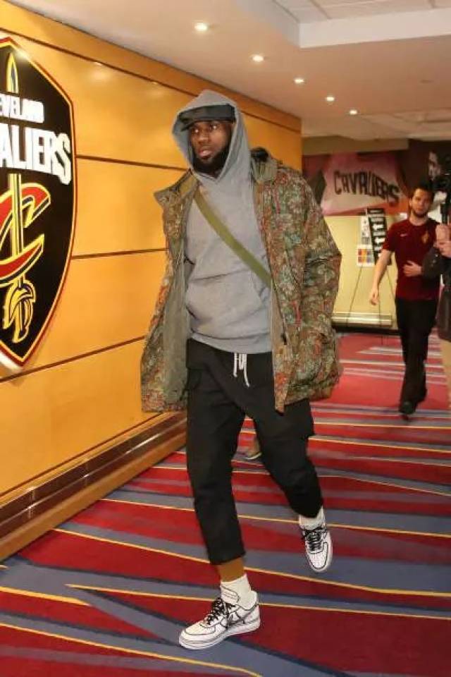 风险依旧不 风险依旧不